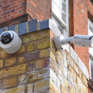 Verschillende manieren van beveiligen: van camera\’s tot trackers